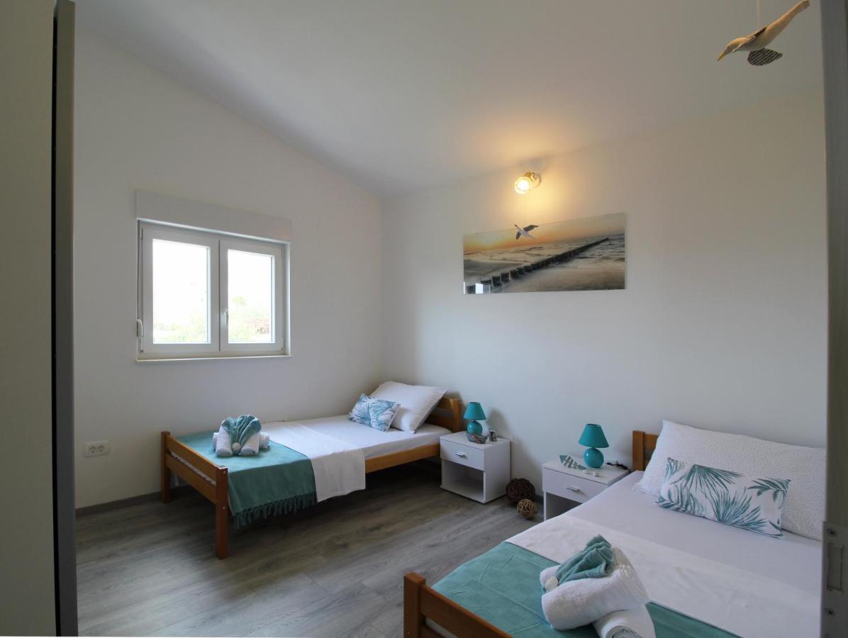 Apartman Cicibella Kastela Bagian luar foto